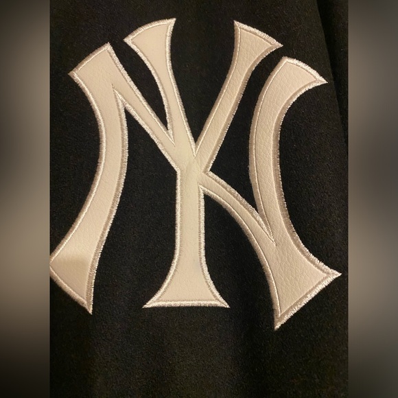 NEW YORK YANKEES MENS BLACK REVERSIBLE WOOL HEAVYWEIGHT JACKET - Picture 5 of 7